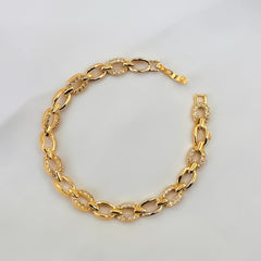 Radiant Gold Oval Bracelet